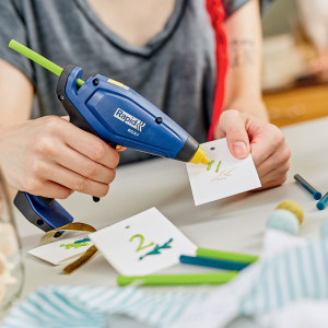 Rapid BGX7 cordless Glue Gun, 7mm glue stick, 20 seconds Heats, output 150 g/h, micro-USB charger included 50014014