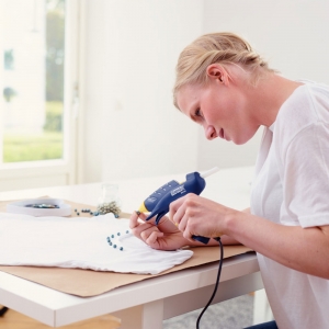 Rapid EG130 Low Temp glue gun Deko Kit, 5 silver & 5 gold glue sticks included, 130⁰C, 100W, output 80 g/h, 5000445 [17]
