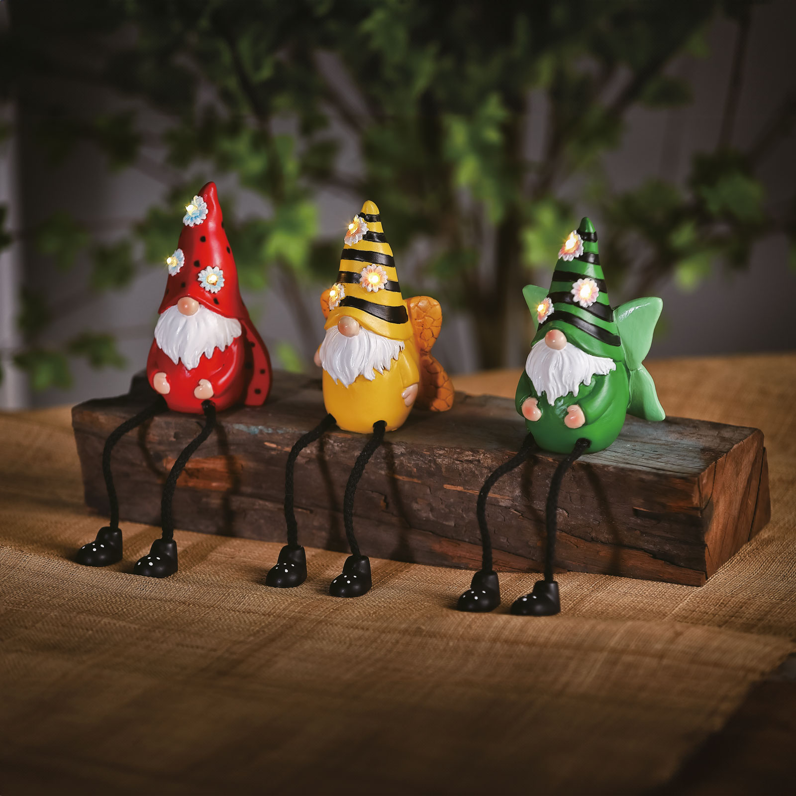 Casa si Gradina - Lampa solara LED gnom gradina, 22 cm, 3 LED alb cald, decor exterior, 3 modele IP44