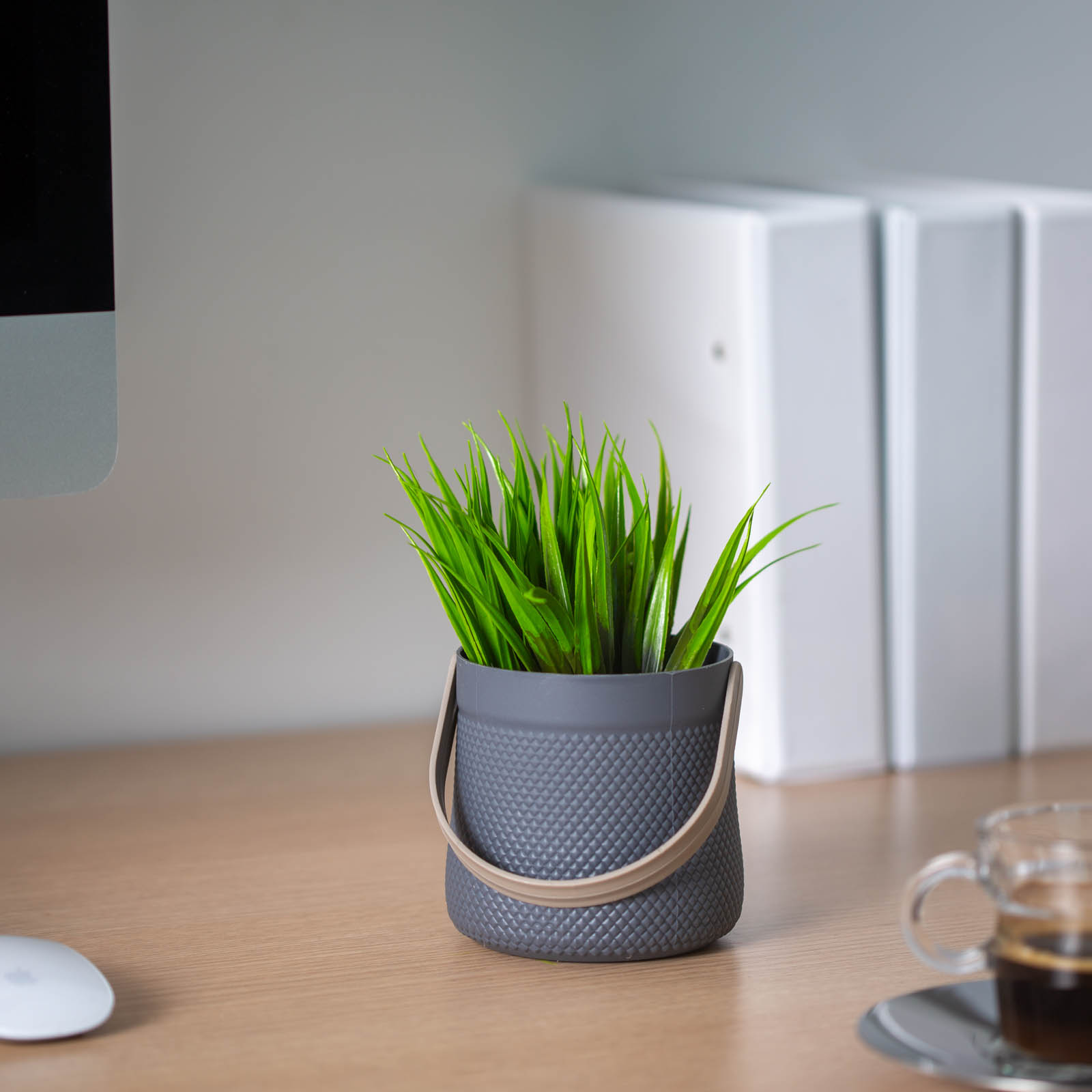 Amenajare si Decor Gradina - Ghiveci decorativ cos plastic 18 cm, 3 modele, pentru plante si depozitare, decor interior