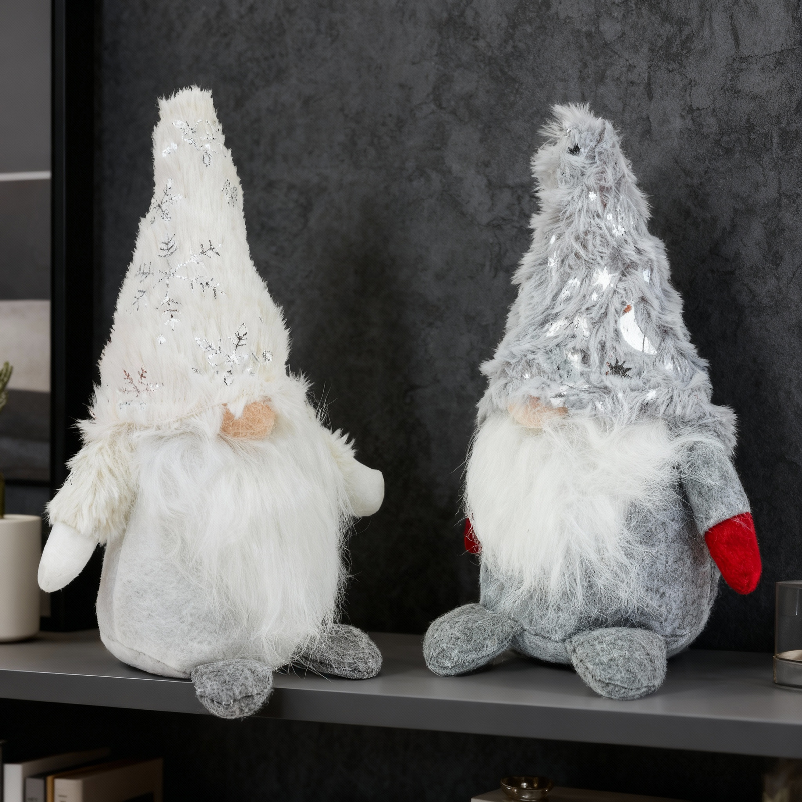 Elf scandinav de Crăciun - 24 cm - 2 tipuri [0]