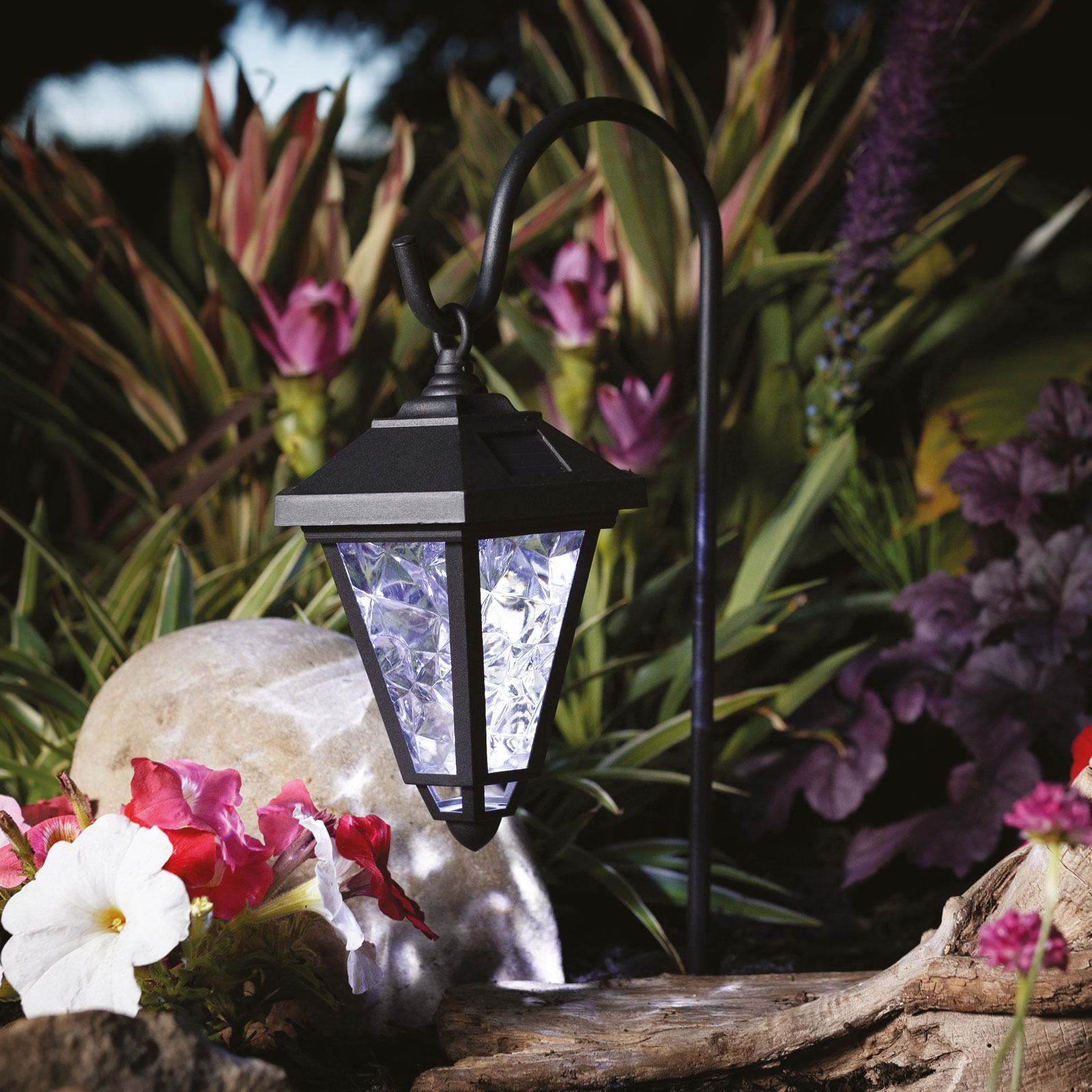 Lampa solara LED gradina, tip candelabru 80 cm, lumina alba rece, iluminat exterior decorativ IP44 [1]