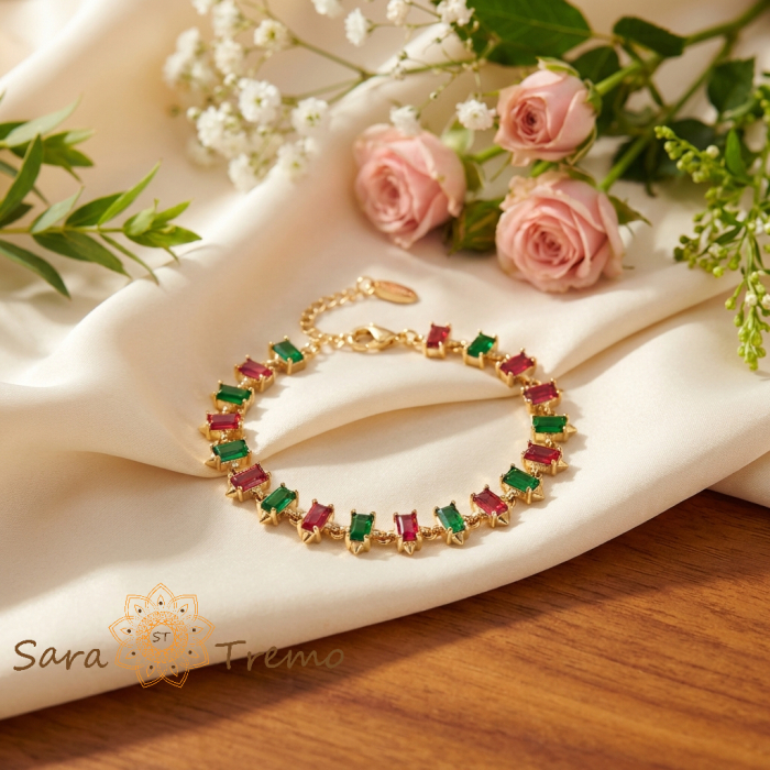 Bratara Aurora Festiva – Bratara reglabila placata cu aur 14K cu cristale rosii si verzi [2]