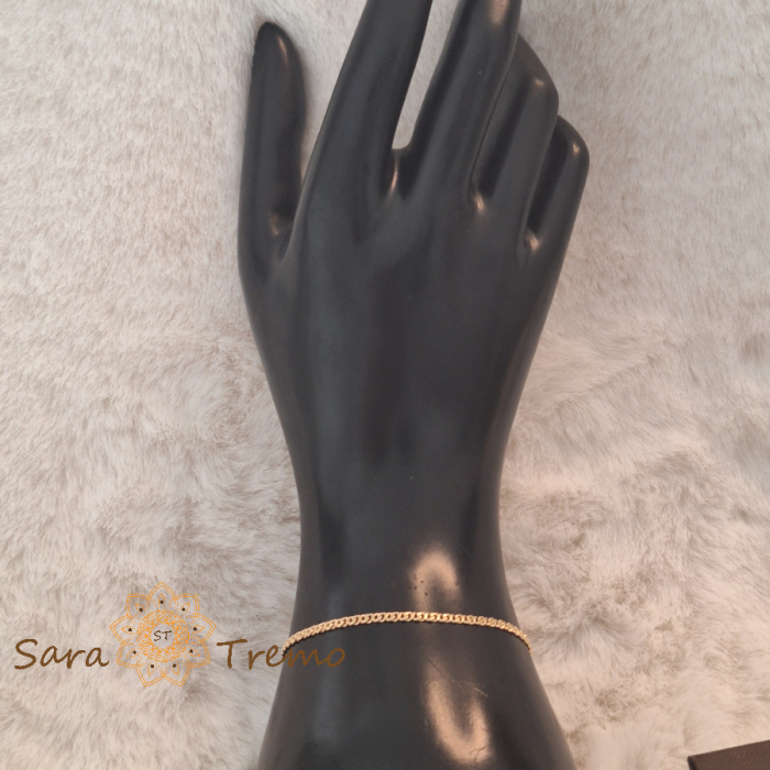 Brățara „Linea Forte” – eleganță și echilibru în aur 18K [4]