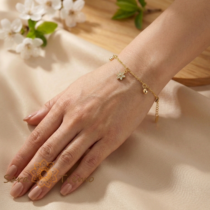 Bratara Floarea Luminii – Bratara dama reglabila placata cu aur 14K cu pandantiv floral [3]