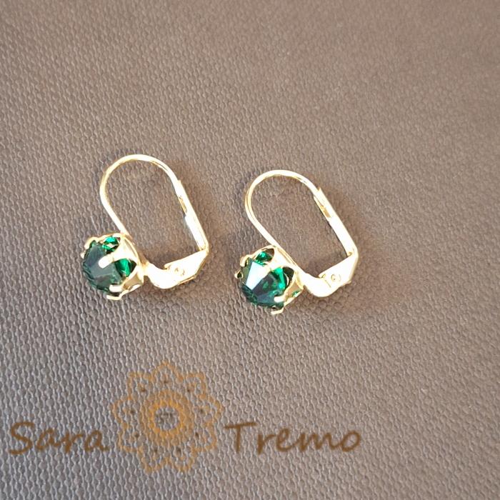 Cercei simpli și clasici cu cristal zirconia verde intens [2]