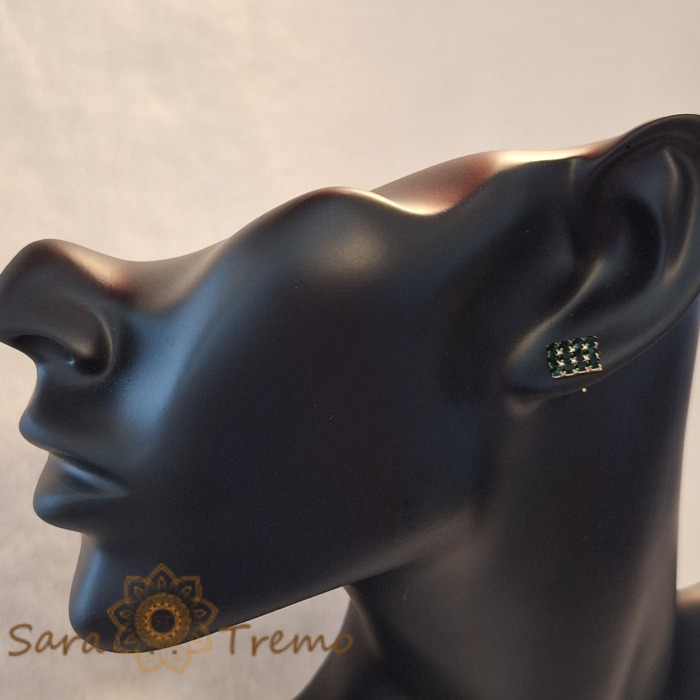 Cercei clasici placati cu aur 18K cu cristale verzi, prindere tip fluturas [5]