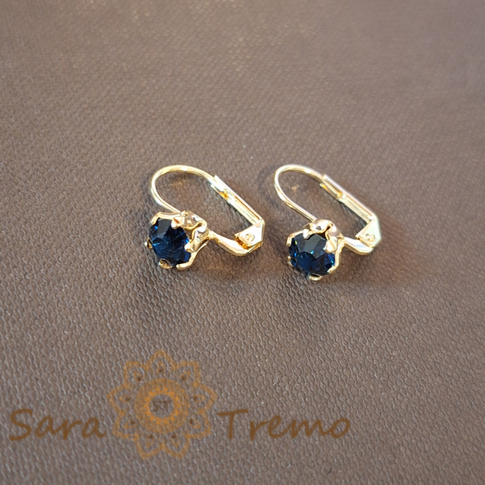 Cercei simpli și clasici cu cristal zirconia bleumarin – Eleganță subtilă [1]