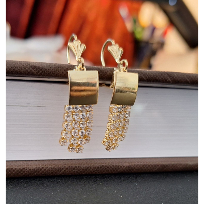 Cercei cu lanturi din zirconia placati cu aur Frau [3]