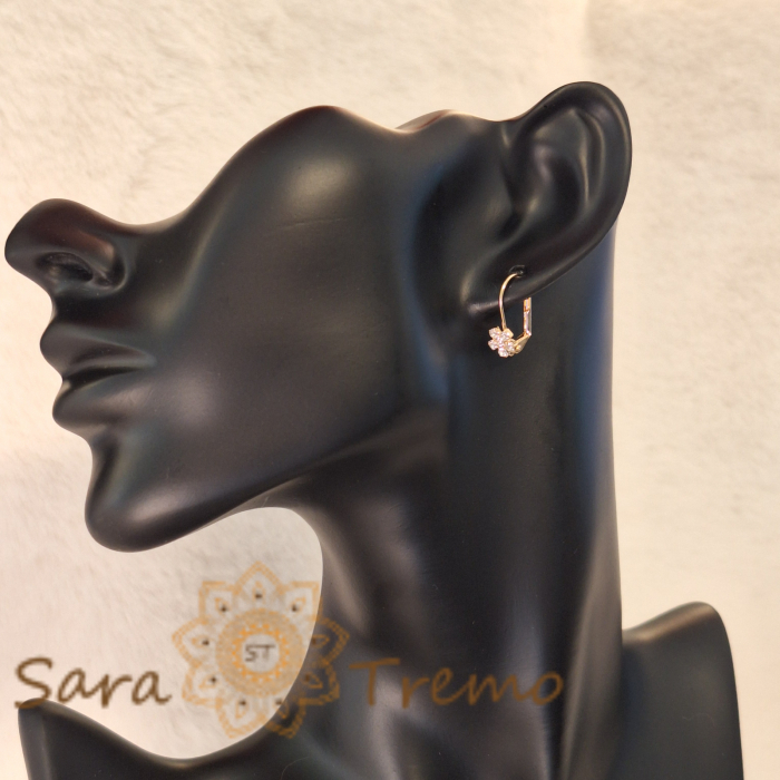 Cercei delicați tip floare cu cristale zirconia albe [4]