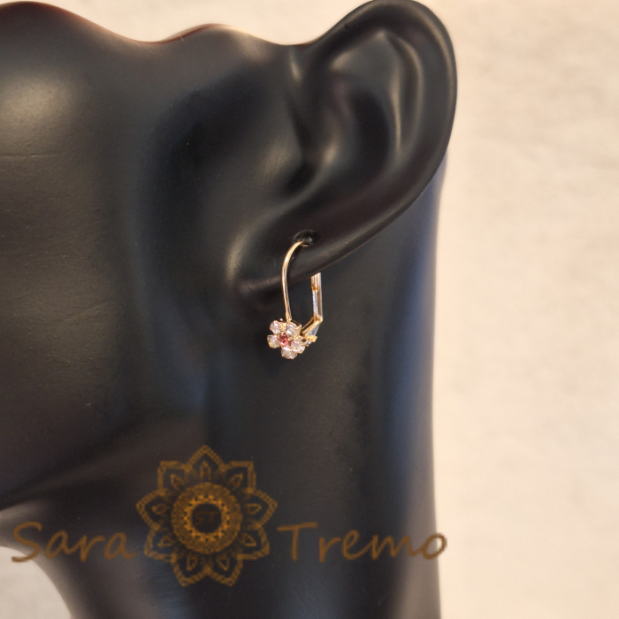 Cercei floare cu cristal zirconia roz central și cristale albe pe margini [5]