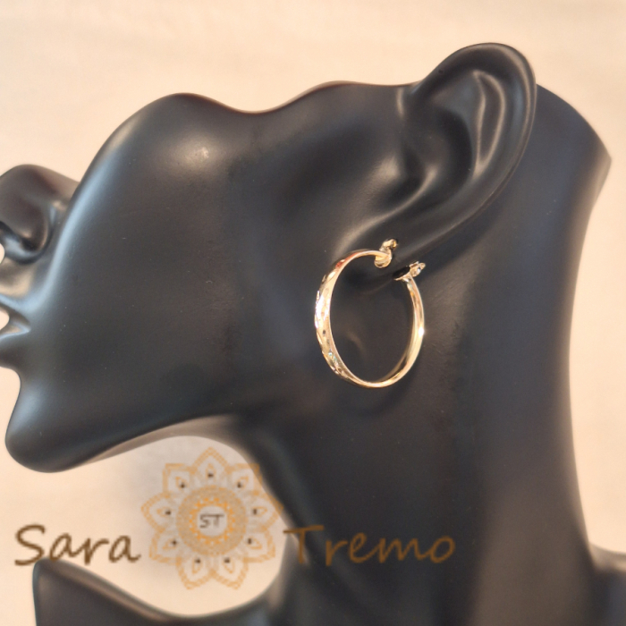 Cercei model nou, gravură fină și ștanță, 2.7 cm – Eleganță subtilă cu finisaje mate și lucioase [9]