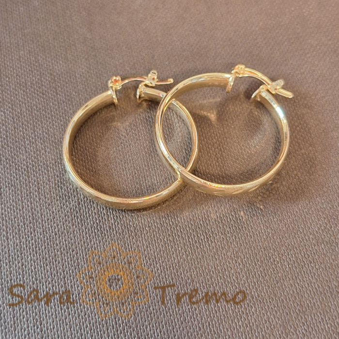 Cercei model nou, gravură fină și ștanță, 2.7 cm – Eleganță subtilă cu finisaje mate și lucioase [4]