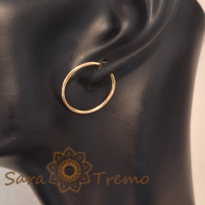 Cercei micuți clasici 2.2 cm – Eleganță discretă și stil atemporal [7]