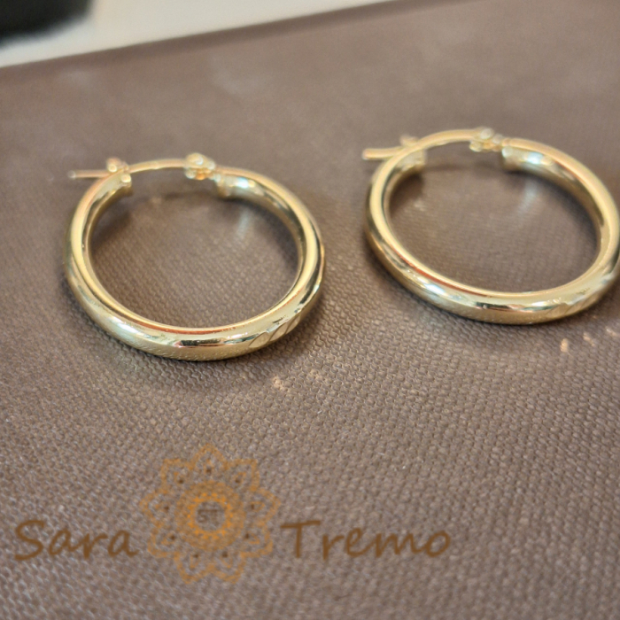 Cercei ovali 3.6 cm – Eleganță clasică și rafinament discret [4]