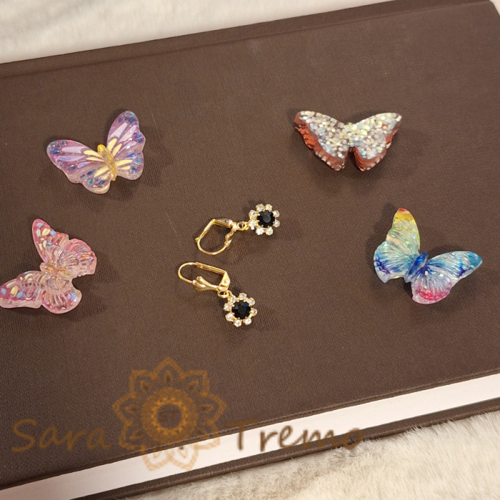 Cercei placati cu aur 18K, cristale zirconia negru-albe în formă de floare [2]