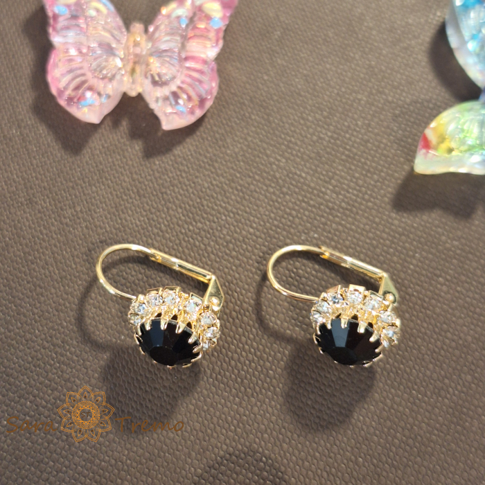 Cercei clasici placați cu aur – floare mare cu cristal zirconia negru [3]