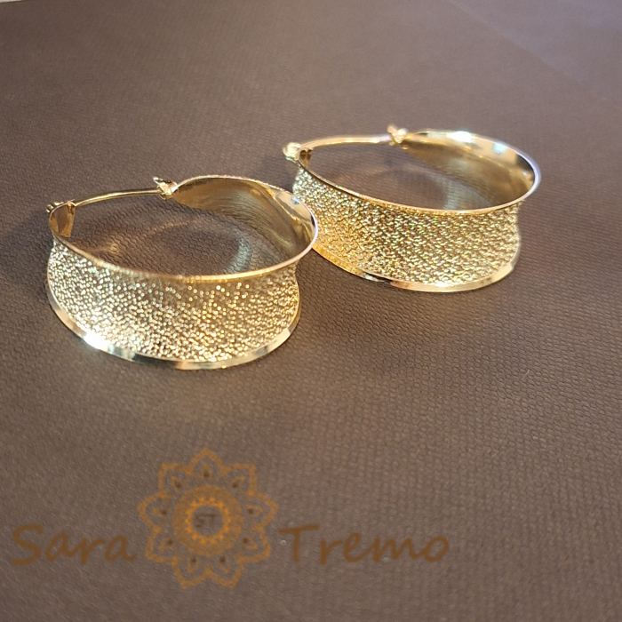 Cercei rotunzi lați, finisaj mat – Diametru 3 cm, lățime 1 cm, ușori și comozi [2]