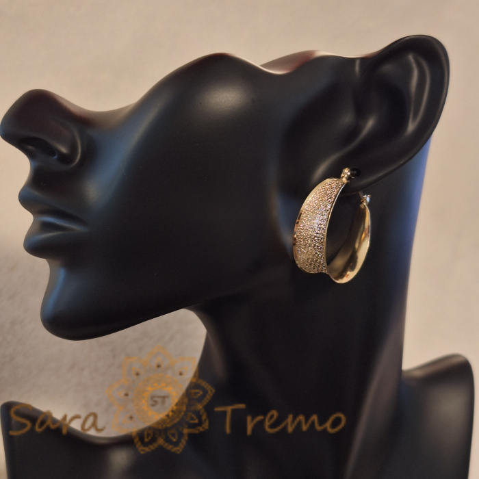 Cercei rotunzi lați, finisaj mat – Diametru 3 cm, lățime 1 cm, ușori și comozi [6]