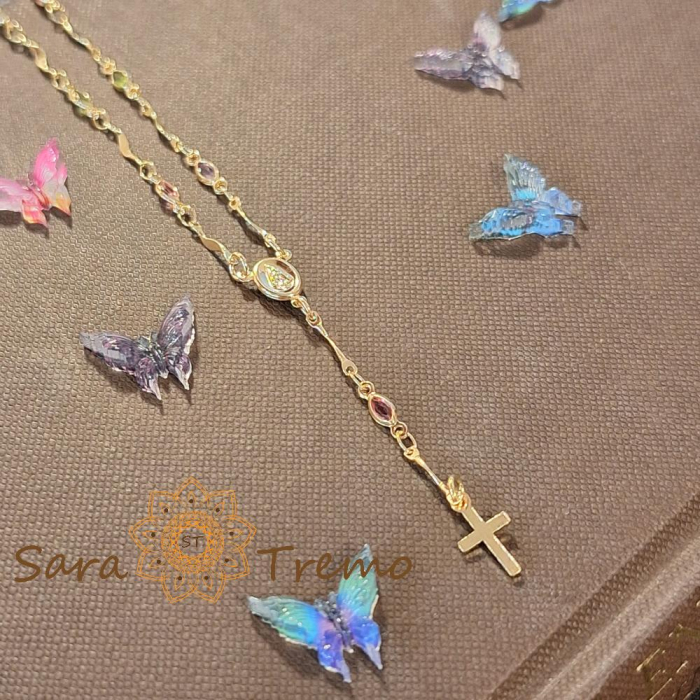 Colier placat cu aur, ștanțat – cristale zirconia multicolore și cruciuliță decorativă [7]