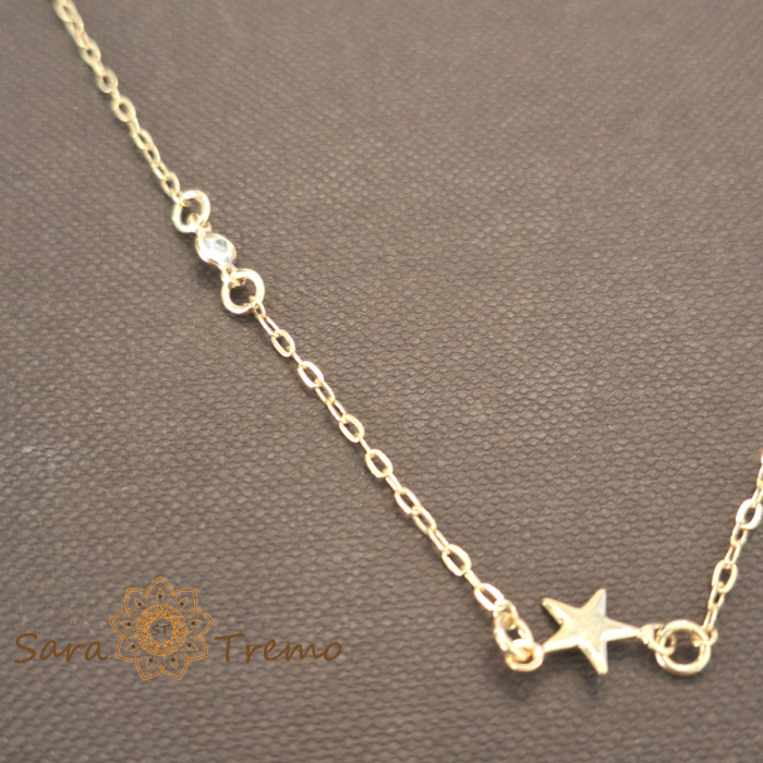 Colier „Stella di Luce” – stele de aur la baza gâtului [2]