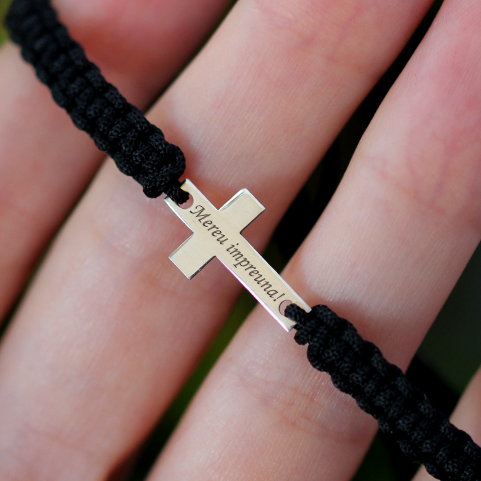 Bratara personalizata snur impletit cruciulita si nume gravat din argint 925 placat cu aur roz [4]