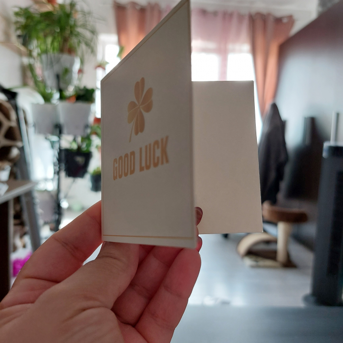 Felicitare Patrată Good Luck: Noroc și succes într-un design atrăgător [3]