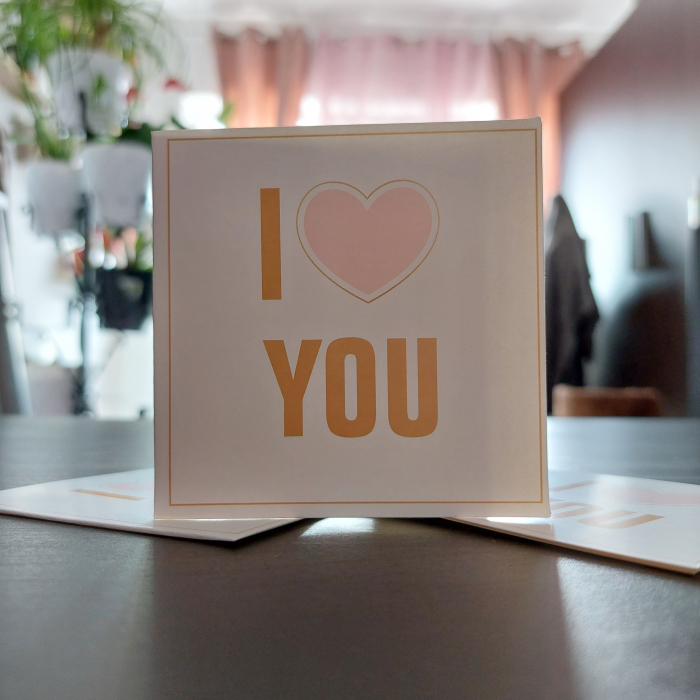 Felicitare Patrată I ❤️ You: O expresie simplă și puternică a iubirii într-un design atrăgător [2]