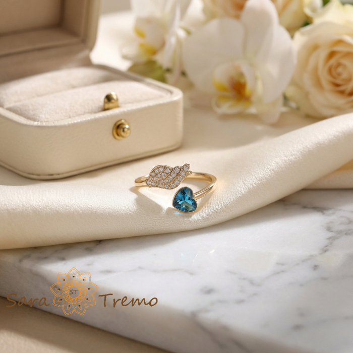 Inel Aripa Albastra – Inel placat cu aur 14K cu zirconia albe si cristal albastru [2]