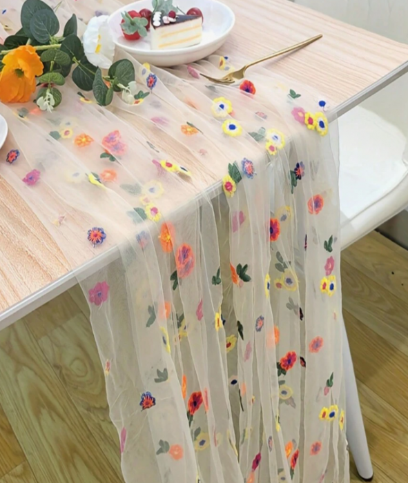 Napron cu broderie flori de primavara – 30x180 cm [2]