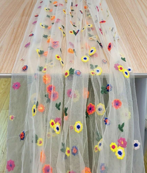 Napron cu broderie flori de primavara – 30x180 cm [3]