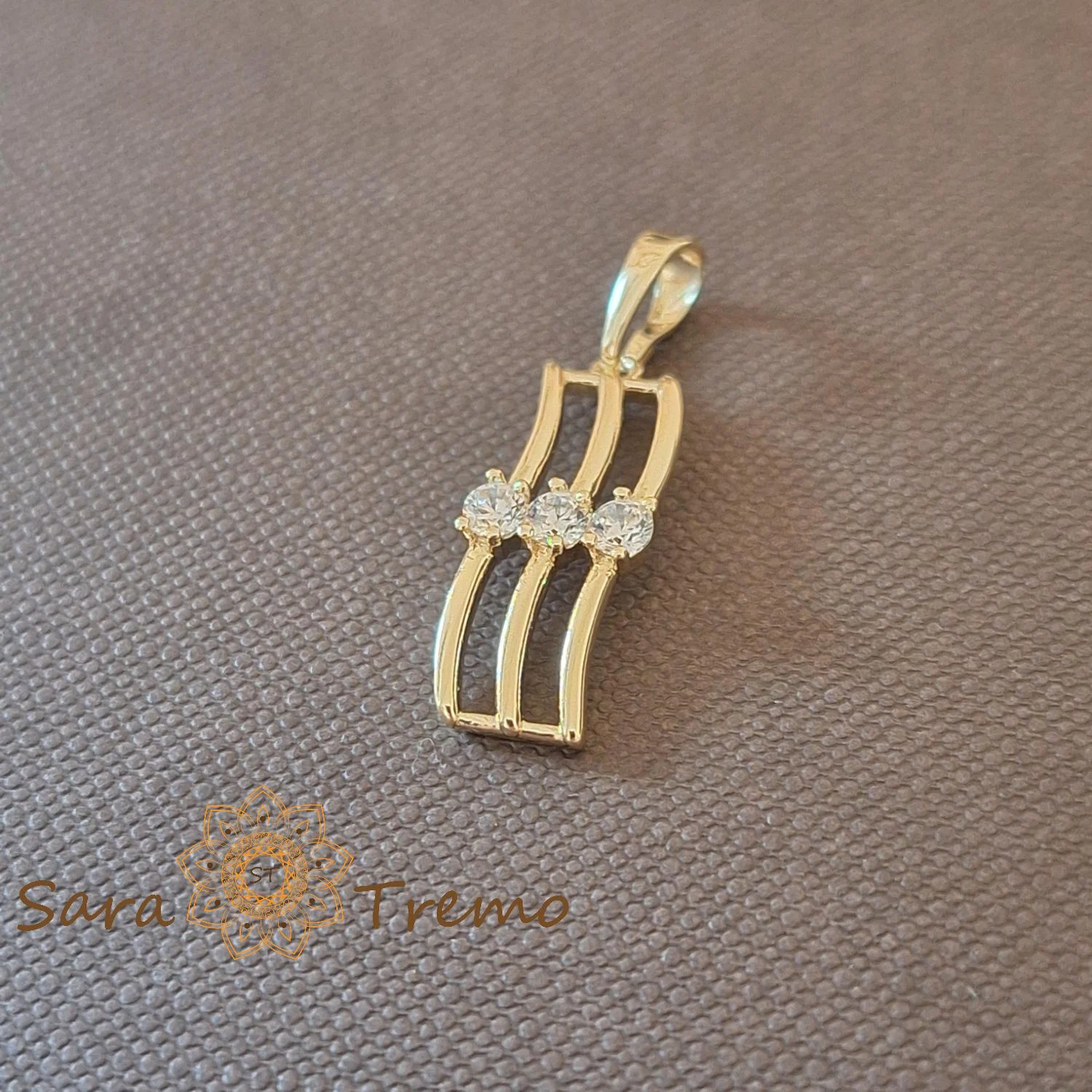 Pandantiv Trei Stele – Pandantiv placat 14K cu zirconia, 2 cm [2]