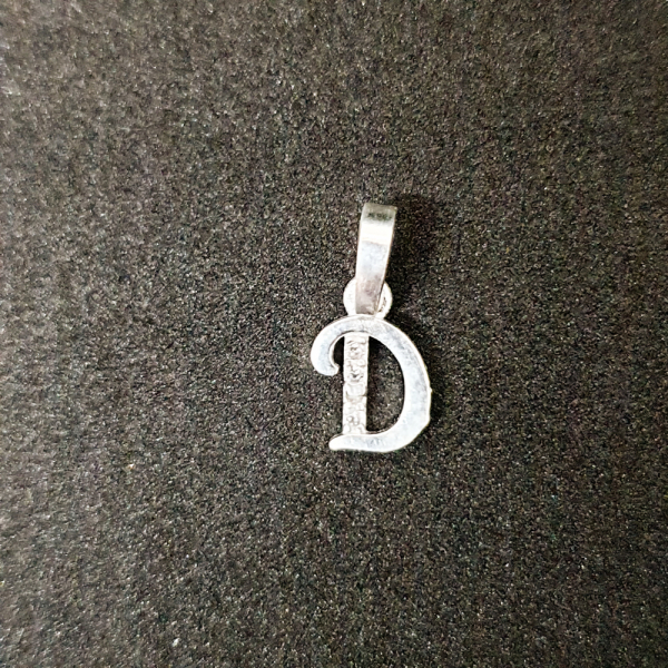 Pandantiv litera D din argint SaraTremo [1]