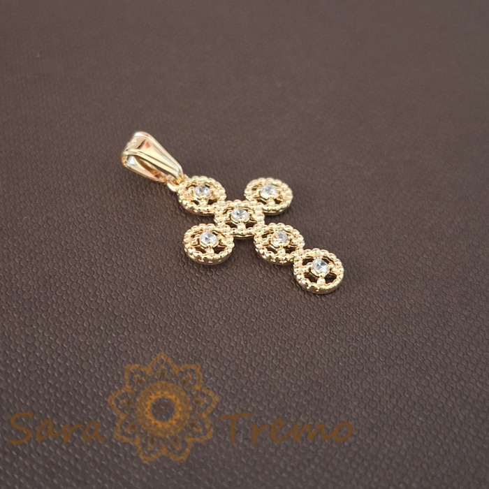Cruce feminină și delicată, 2.5 cm – Model deosebit cu cristale zirconia [1]