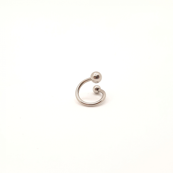 Piercing Spiralat Asimetric din Titan [4]