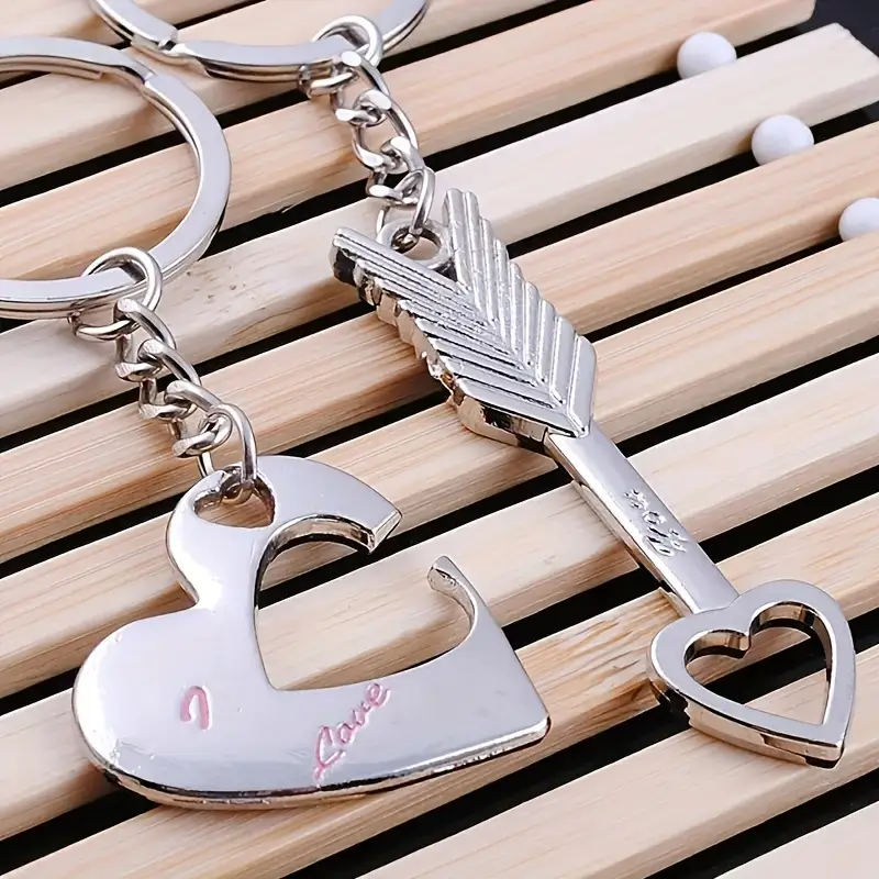 Set 2 brelocuri cu inimă și săgeata lui Cupidon [6]