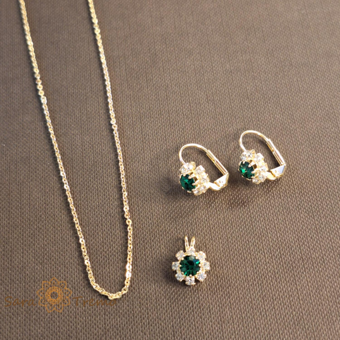 Set lantisor + pandantiv + cercei placati cu aur cu cristal verde [1]