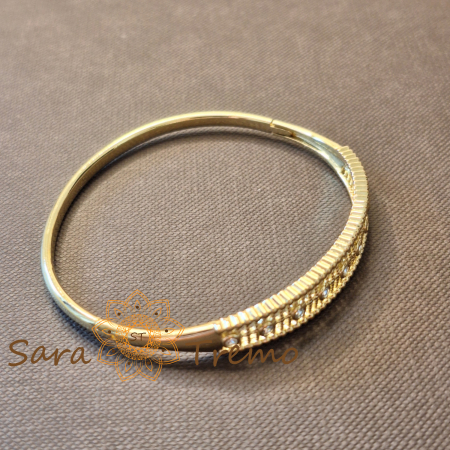 Bratara Regina Serii – fixa, cu cristale si textura couture, placata aur 14K [2]