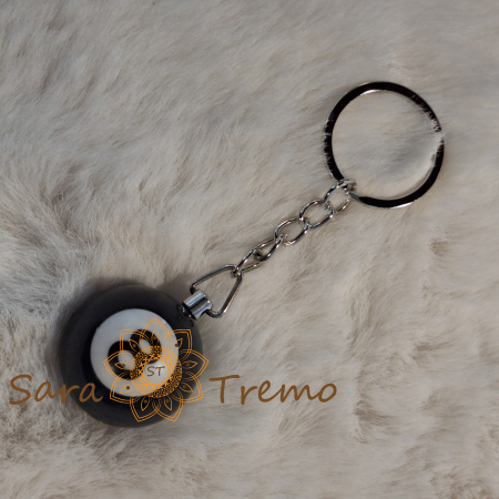 Brelocuri personalizate - Breloc cu minge de biliard - bila neagra
