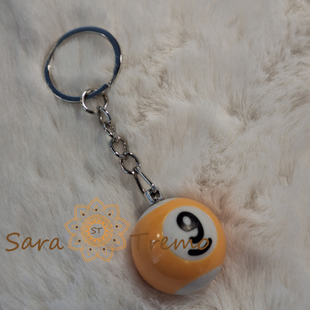 Brelocuri personalizate - Breloc cu minge de biliard