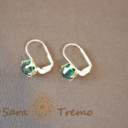 Cercei simpli și clasici cu cristal zirconia verde intens [1]