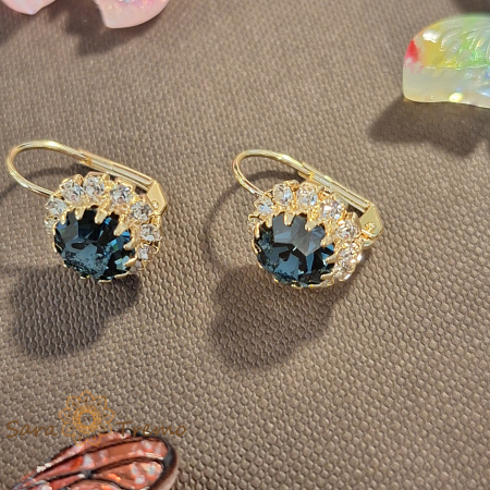 Cercei clasici placați cu aur – floare mare cu cristal zirconia albastru-marin [1]