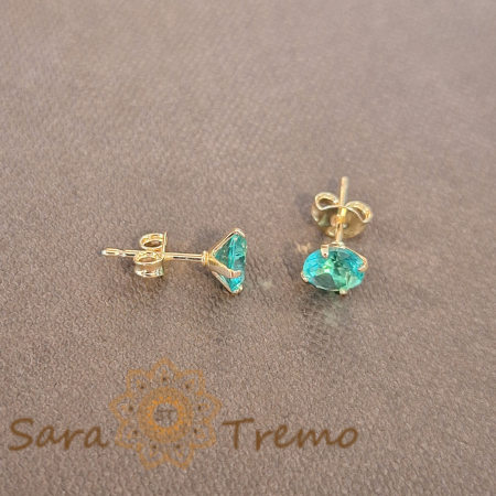 Cercei tip fluturaș cu cristal zirconia verde primăvăratic [1]