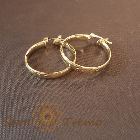 Cercei model nou, gravură fină și ștanță, 2.7 cm – Eleganță subtilă cu finisaje mate și lucioase [0]