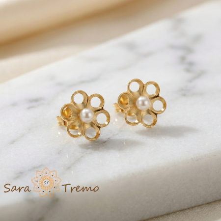 Cercei Floarea Aurorei – Cercei cu tija placati 18K Brazilia, perla eco [1]
