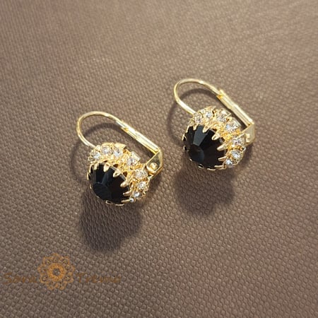 Cercei clasici placați cu aur – floare mare cu cristal zirconia negru