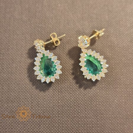 Cercei placați cu aur – model elegant cu cristal verde central [2]