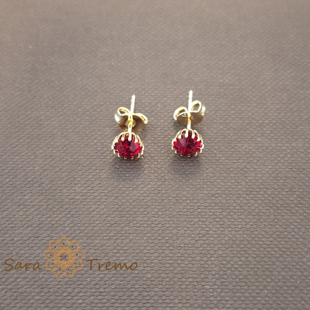 Cercei Regina Rubini Mini – Cristale rosii placati aur 18K Brazilia [1]