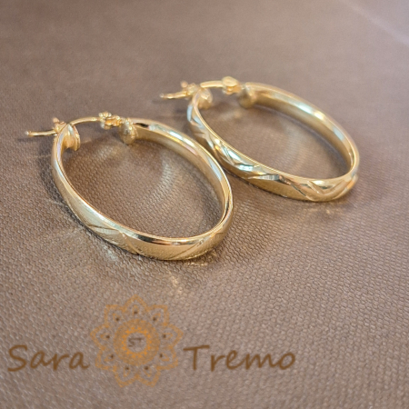 Cercei ovali, 3.5 cm – Suprafață exterioară gravată elegant cu model geometric [0]