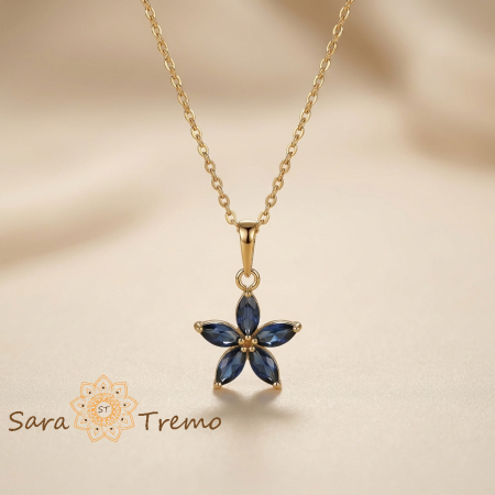Coliere si lantisoare - Colier Floarea Safirului – Colier placat cu aur 14K cu cristale albastre